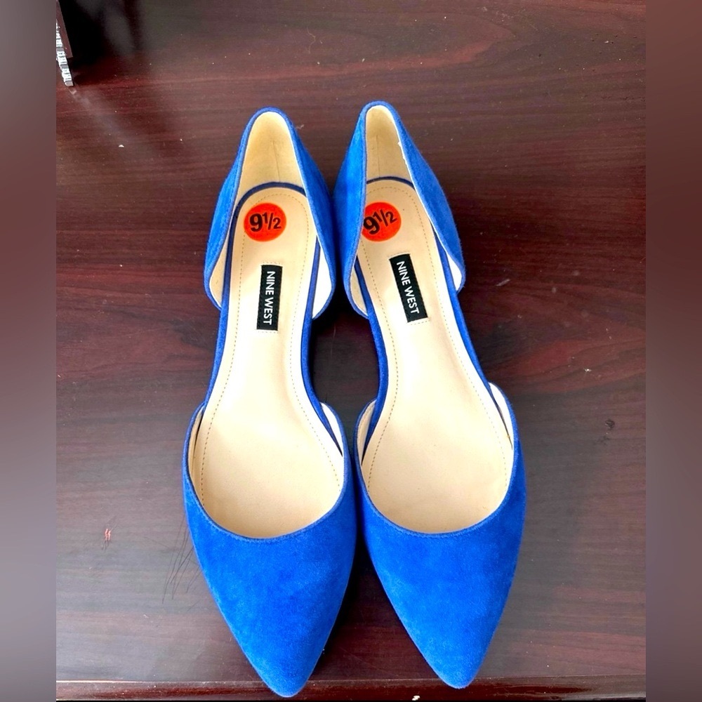 Nine West suede flats